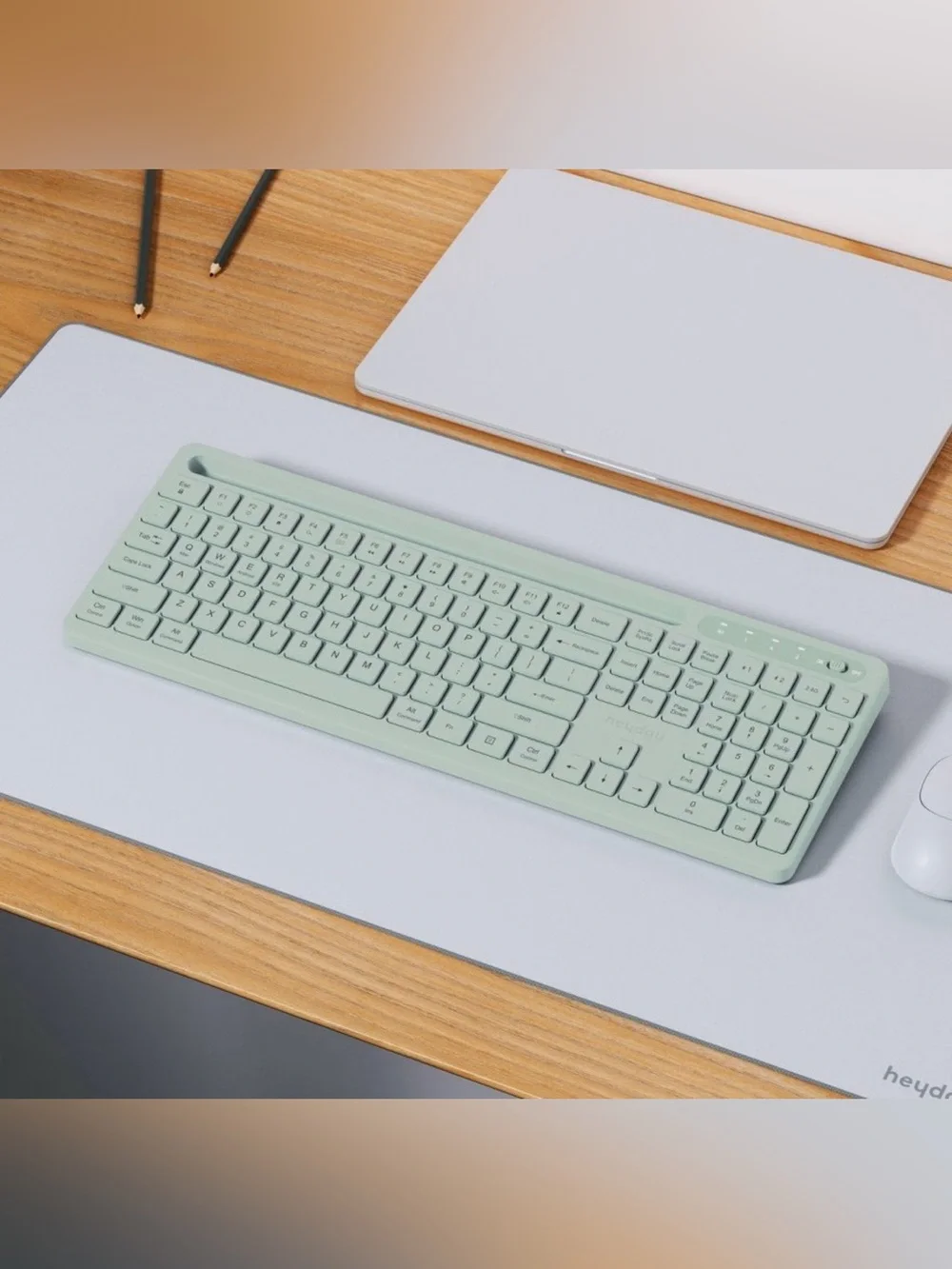 Full Size Keyboard with Tablet Holder - heyday™ Soft Grass